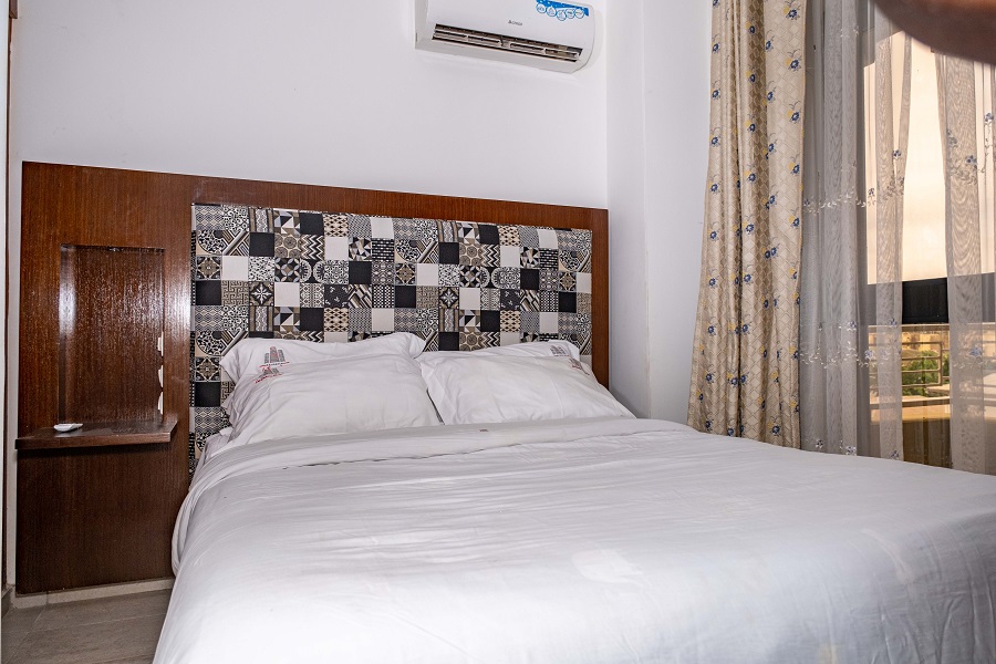 BALCON ROUGES RESIDENCE